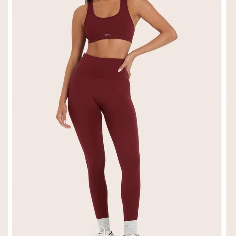 SET active maroon legging and bra set